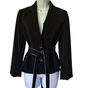 white house black market 𖤓 black, tie waist blazer.